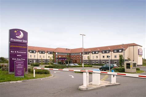 Premier Inn London Heathrow Airport (M4/J4) Hotel - Hotels in Hayes UB3 1RW - 192.com