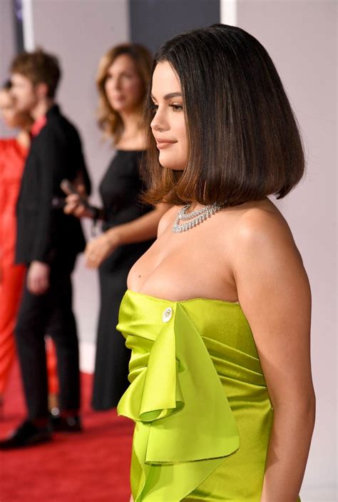 Selena Gomez Sexy Cleavage Hot Celebs Home
