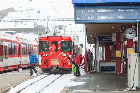 Skiers Disembarking From A Mgb Train At Andermatt Looks L Flickr