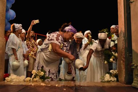 Pais M Es Filhos E Filhas De Santo Participar O Da Tradicional