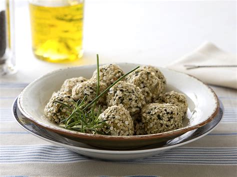 Bolinho De Gr O De Bico Lucilia Diniz