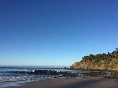 Fish Rock Beach At Anchor Bay Updated January 2025 35400 California