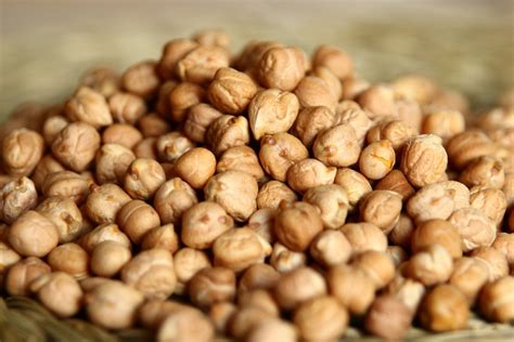 Exploring Chickpeas: History, Nutrition, and 10+ Recipes - Delishably