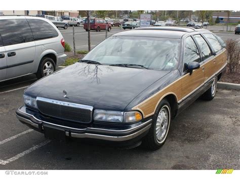 1991 Dark Sapphire Blue Metallic Buick Roadmaster Estate Wagon 8494949