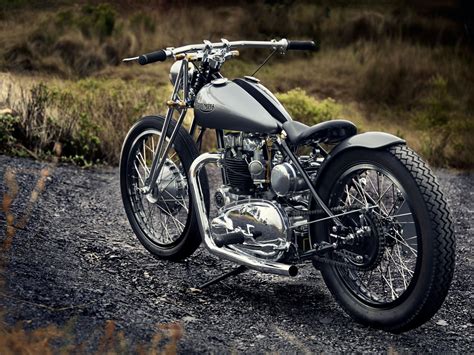 Triumph Speed Twin Bobber From Down Under Pipeburn