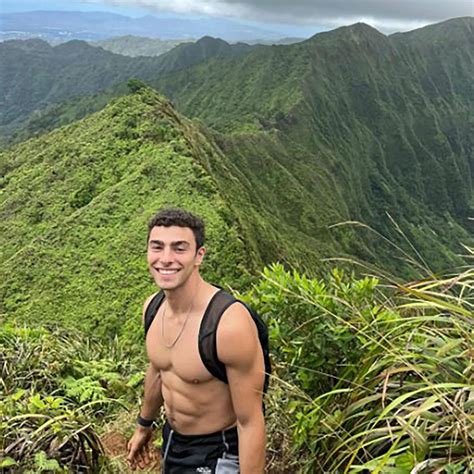 Is Luigi Mangione Bisexual? UnitedHeathcare Shooter Rumors