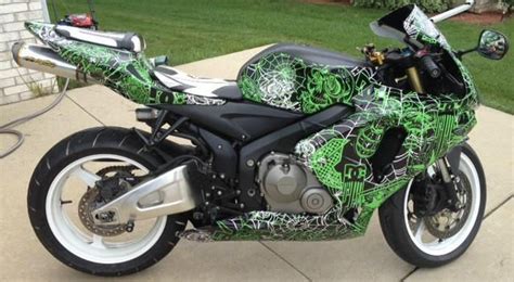 Buy 2006 Honda CBR600rr --- Custom, Extras, Must see!! on 2040-motos