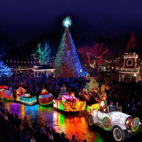 18 Reasons To Visit Branson, Missouri's Christmas Wonderland