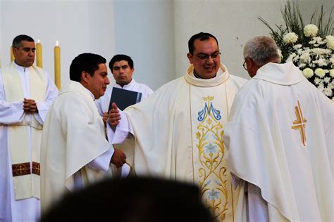 Sebasti N Uribe Vives Fue Ordenado Sacerdote Para La Di Cesis De