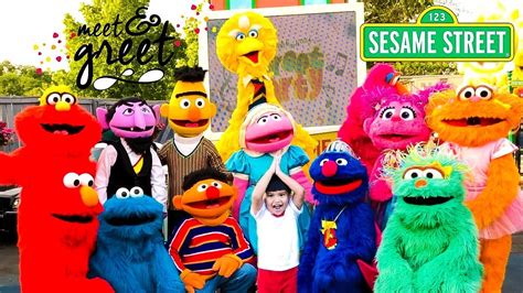 Sesame Street Theme Song Characters Meet Greet Youtube