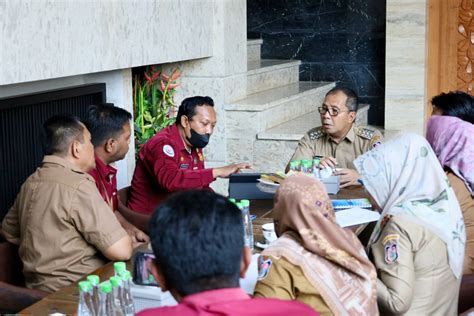 Danny Pomanto Terima Kunjungan Kepala Pelabuhan Perikanan Untia Bahas