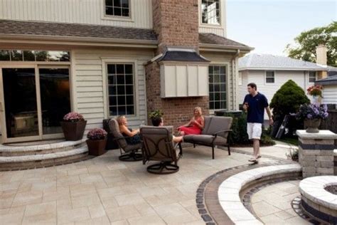 Umbriano Paver Patio With Courtstone Accent By Unilock Photos Patio