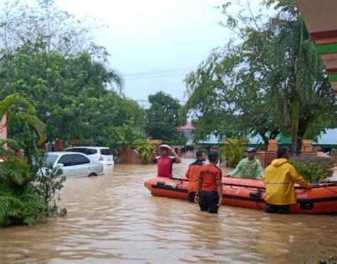 Banjir Dan Tanah Longsor Landa Kabupaten Pesisir Selatan Sumbar