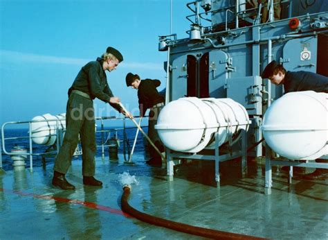 DDR Fotoarchiv Peenemünde Marineschiff Landungsschiff der