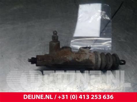 Clutch Master Cylinder Toyota Dyna 100 150 3 0d 4d 16v R351