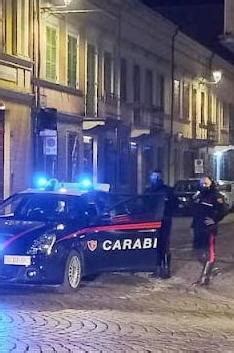 Urla e botte in pieno centro La rissa allarma i residenti È lennesima