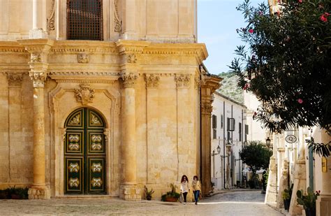 Sicily’s Superior Cannoli: A Guide for Connoisseurs—and Skeptics - WSJ