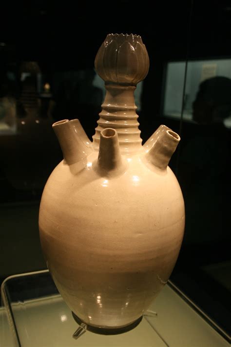 Northern Song White Glazed Vase Shanghai Museum Pottery Ga Flickr