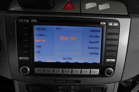 Radio Fabryczne Peugeot 206 14000705XT