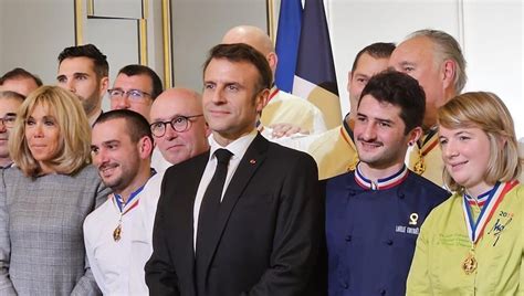 Un Périgourdin à l Elysée pour partager une galette de l Epiphanie avec