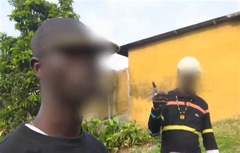 Vid O La Riposte Des Habitants D Abidjan Contre Le Gang Des Microbes