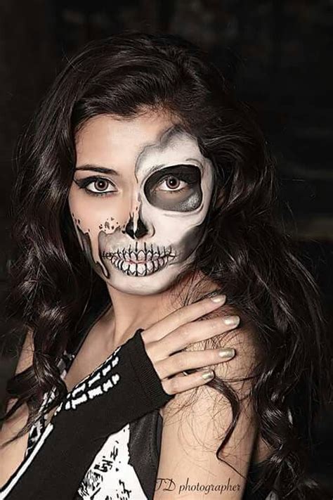 Skeleton Face Paint Woman A Spooky Halloween Look That Will Make You