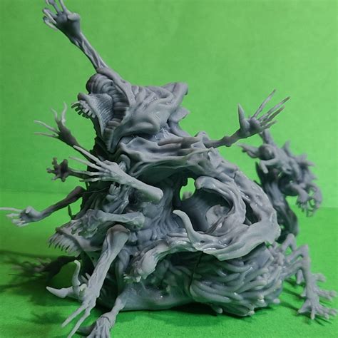 3d Printable Nyarlathotep The Crawling Chaos By Voidrealm Minis