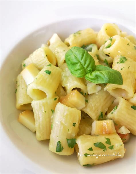 Mezze Maniche Con Crema Di Patate Rucola E Scamorza Affumicata Non