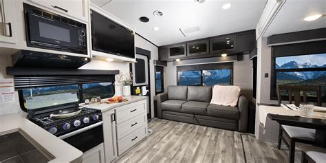 2023 Roamer Light Duty Lightweight Fifth Wheel