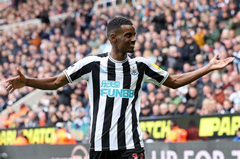 Pundit Explains Why Newcastle United Will Have Been Pleasantly Surprised By Alexander Isak