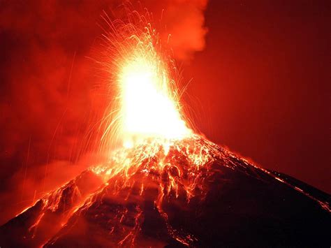 Top 10 Deadliest Volcanic Eruptions Caught On Camera Canoe Com