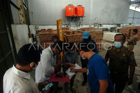 Monitoring Minyak Goreng Di Tegal Antara Foto