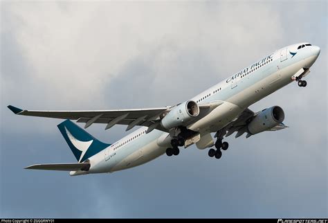 B Lam Cathay Pacific Airbus A Photo By Zgggrwy Id