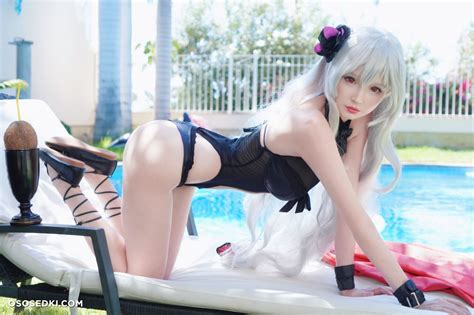 Hidori Rose Graf Zeppelin Azur Lane Naked Cosplay Asian Photos