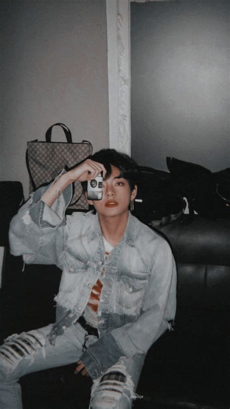 Lockscreen Aesthetic Bts V Wallpaper Bts Bts Wallpaper Kpop Kpop