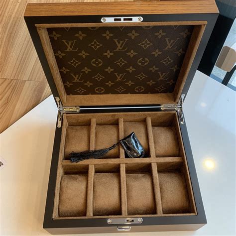 Louis Vuitton 8 Watch Case Monogram Canvas The King Decor