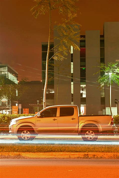 Retoque Toyota Hilux On Behance