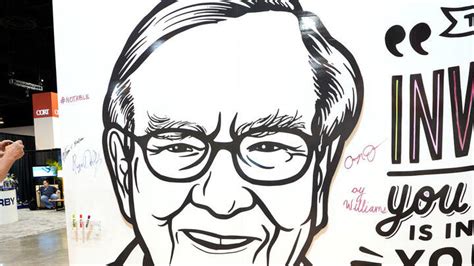 Warren Buffett 87 Ans Et 3e Plus Grand Actionnaire D Apple Rassure