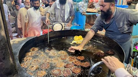 Peshawari Chapli Kabab Street Food Of Peshawar Meera Jan Chapli