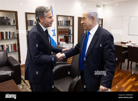 Tel Aviv Israel Januar 2024 US Außenminister ANTONY BLINKEN links