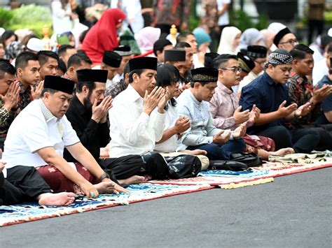 Presiden Dan Ibu Negara Salat Iduladha 1445 Hijriah Di Semarang Suara