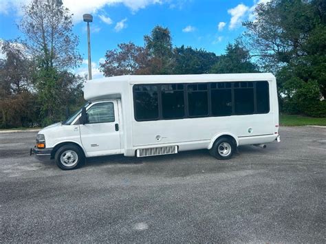 2012 Chevrolet Express 4500 Shuttle Bus With Wheelchair Lift 6.6L ...