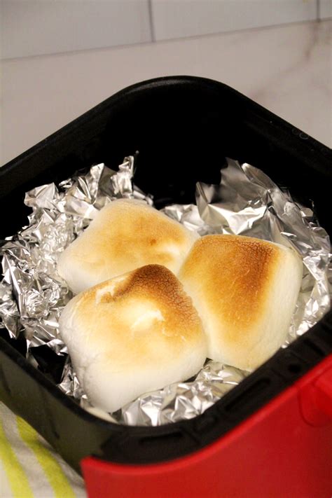 Air Fryer Roasted Marshmallows Fork To Spoon