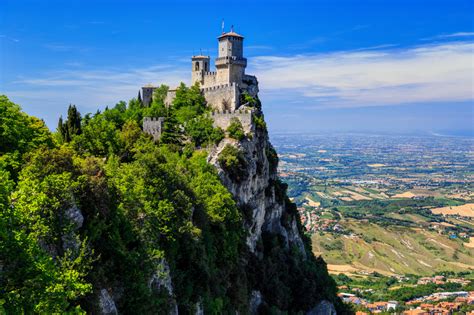 San Marino Atrakcje I Historia Najstarszej Republiki Na świecie Podróże