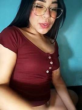 Cat Sweet Naked Stripping On Cam For Live Sex Video Chat Gyrls