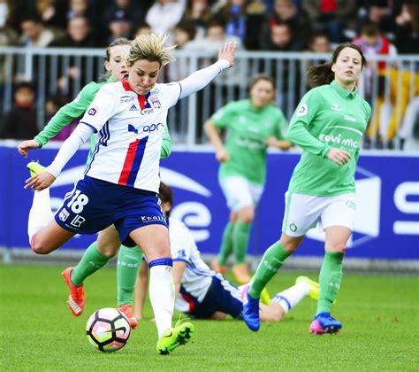 FOOTBALL L OL féminin prête Lavogez à Fleury