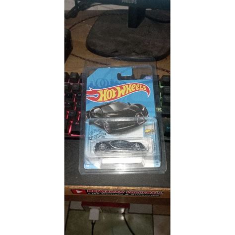 Jual Hot Wheels Bugatti Chiron Shopee Indonesia