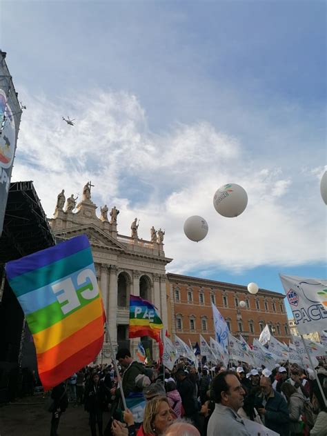 Manifestazione Per La Pace A Roma Conte Bisogna Cambiare Strategia