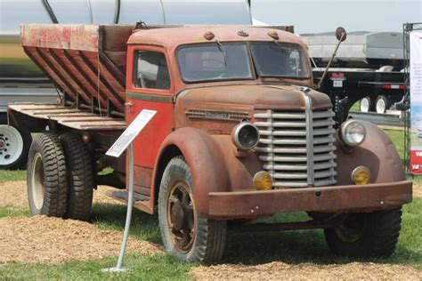 Back In The Limelight New Leader Showcases 1941 Lime Spreader At Magie