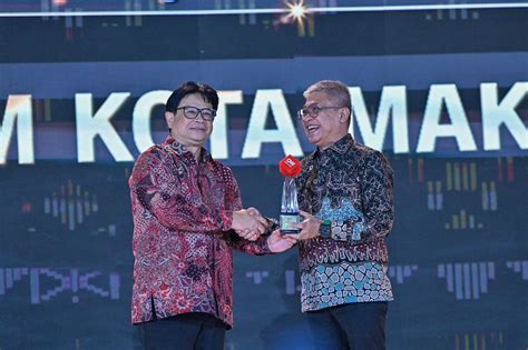 Perumda Air Minum Makassar Raih Penghargaan Outstanding Innovatian